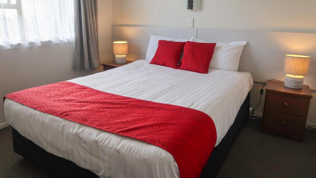 Fiesta Court Motel Whanganui Buitenkant foto