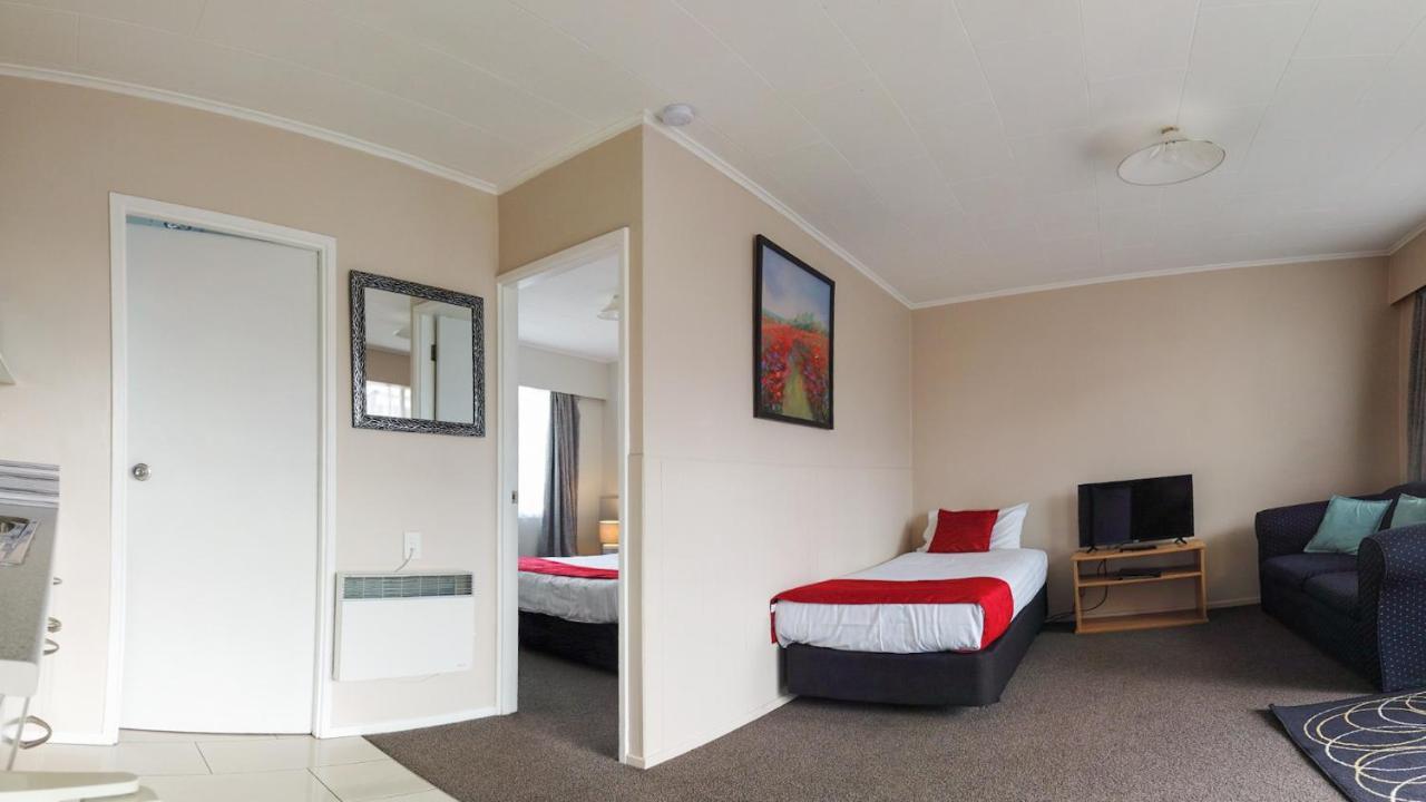 Fiesta Court Motel Whanganui Buitenkant foto