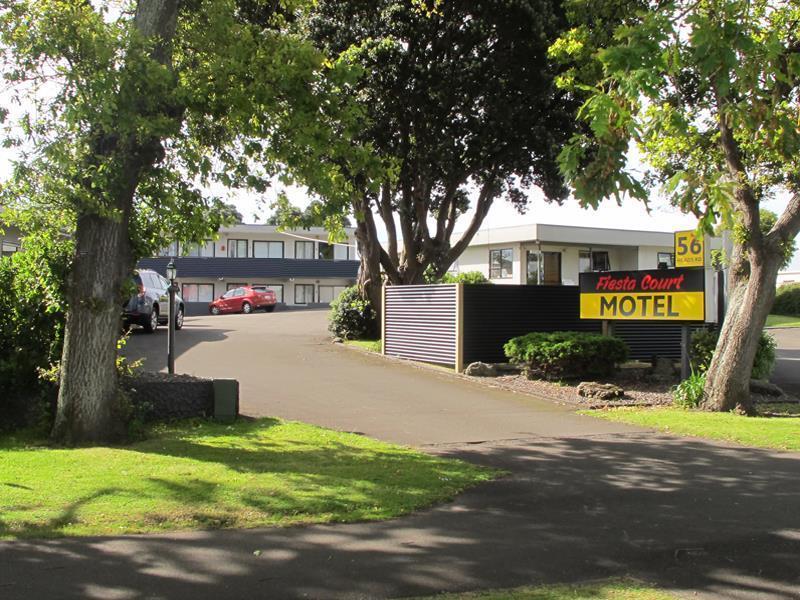 Fiesta Court Motel Whanganui Buitenkant foto