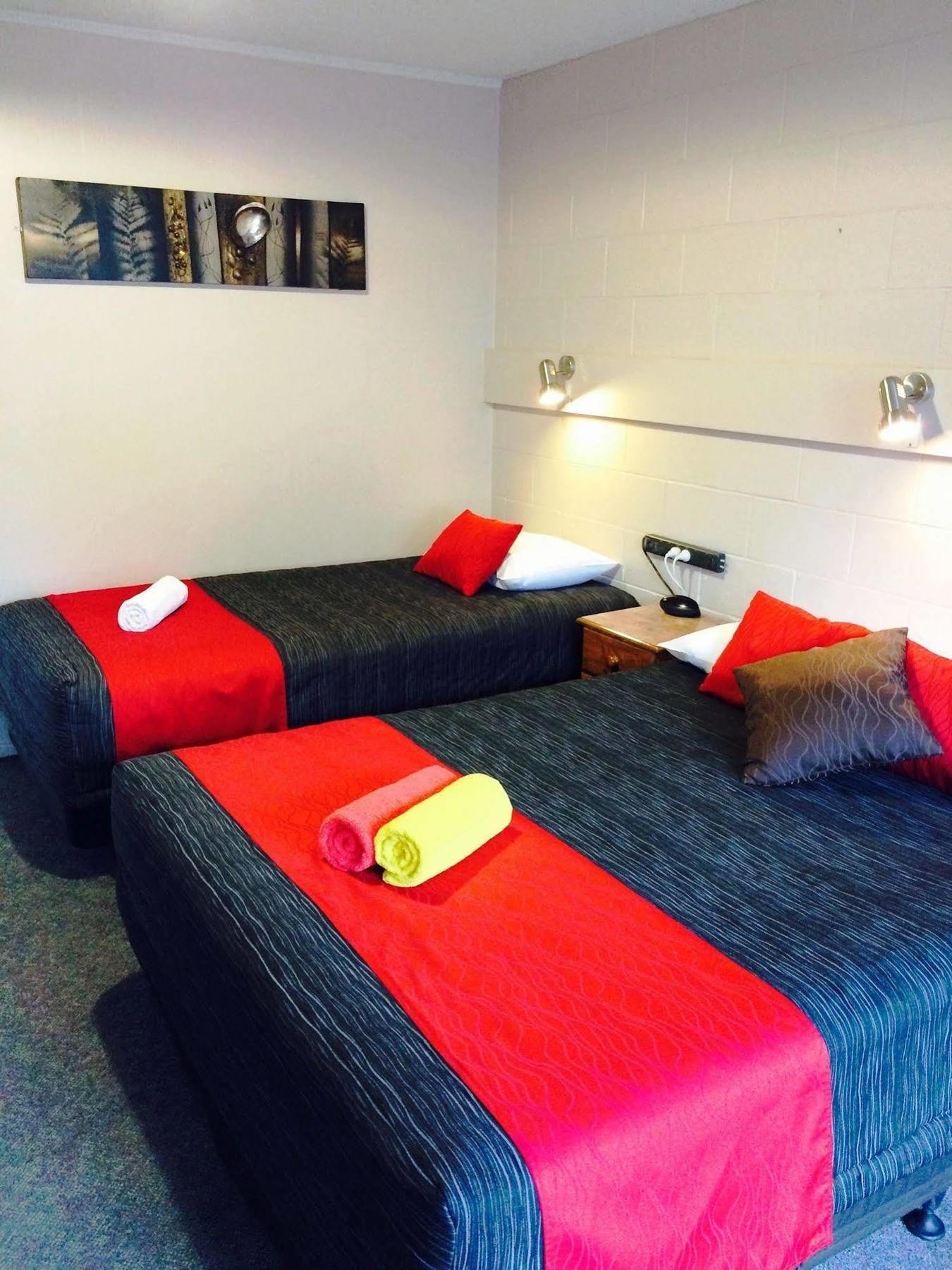 Fiesta Court Motel Whanganui Buitenkant foto