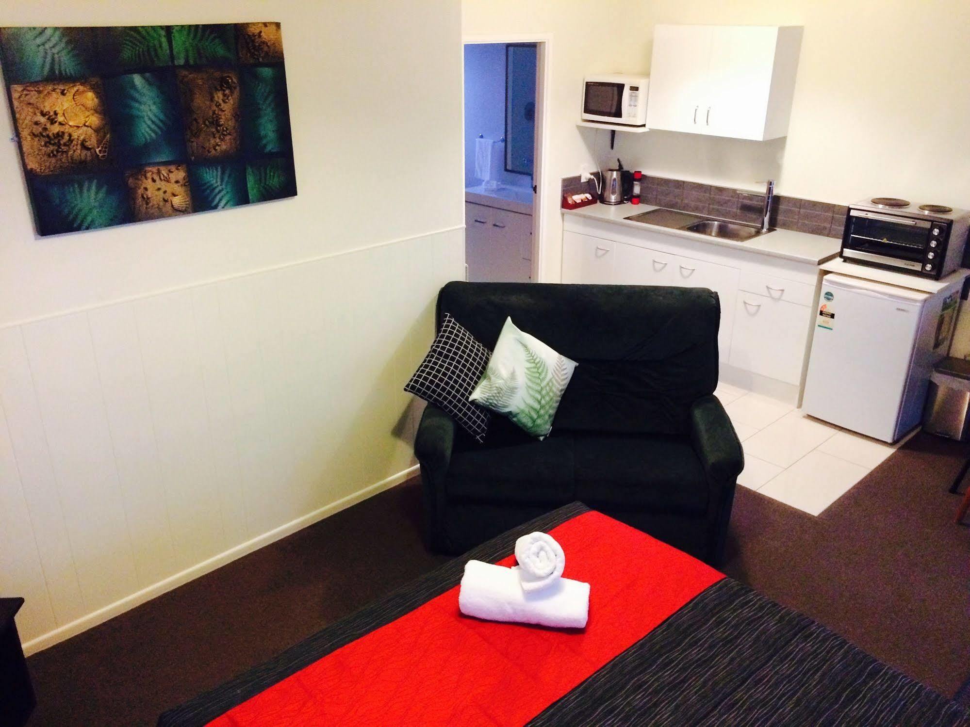 Fiesta Court Motel Whanganui Buitenkant foto