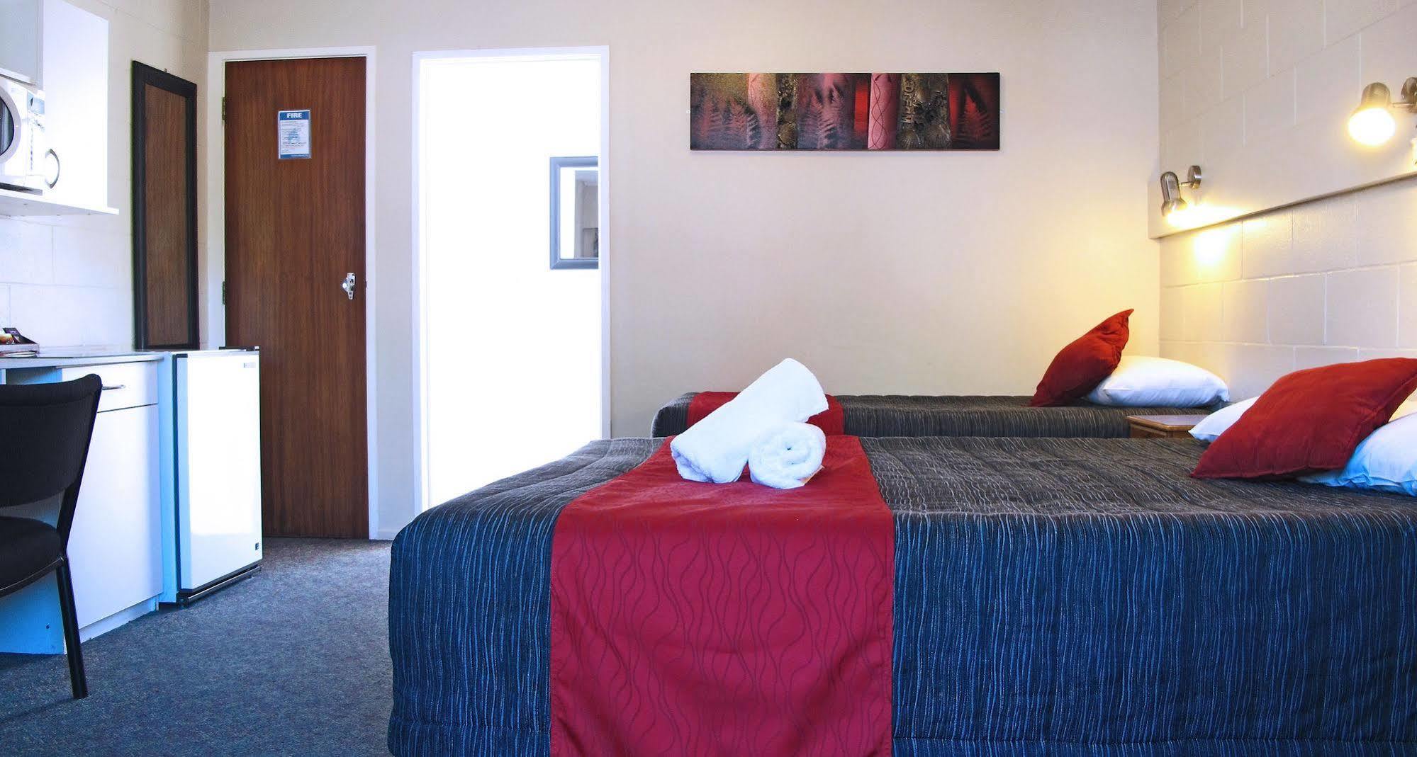 Fiesta Court Motel Whanganui Buitenkant foto