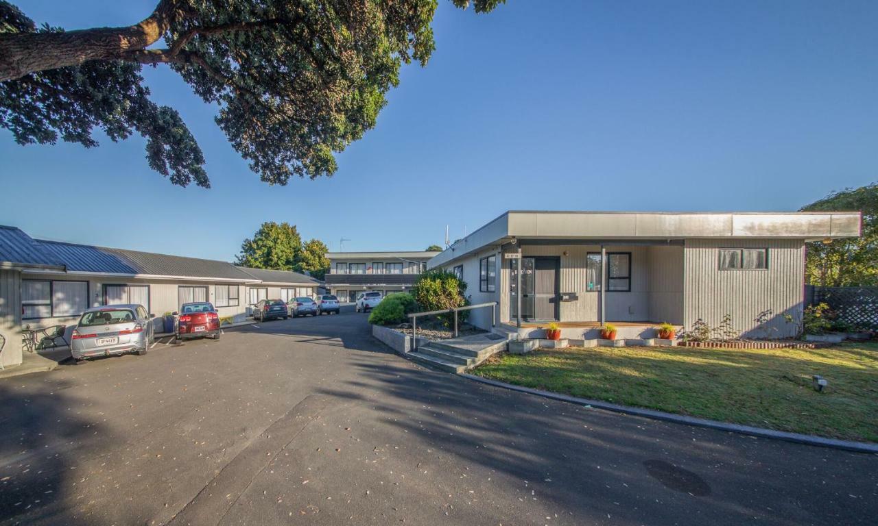 Fiesta Court Motel Whanganui Buitenkant foto